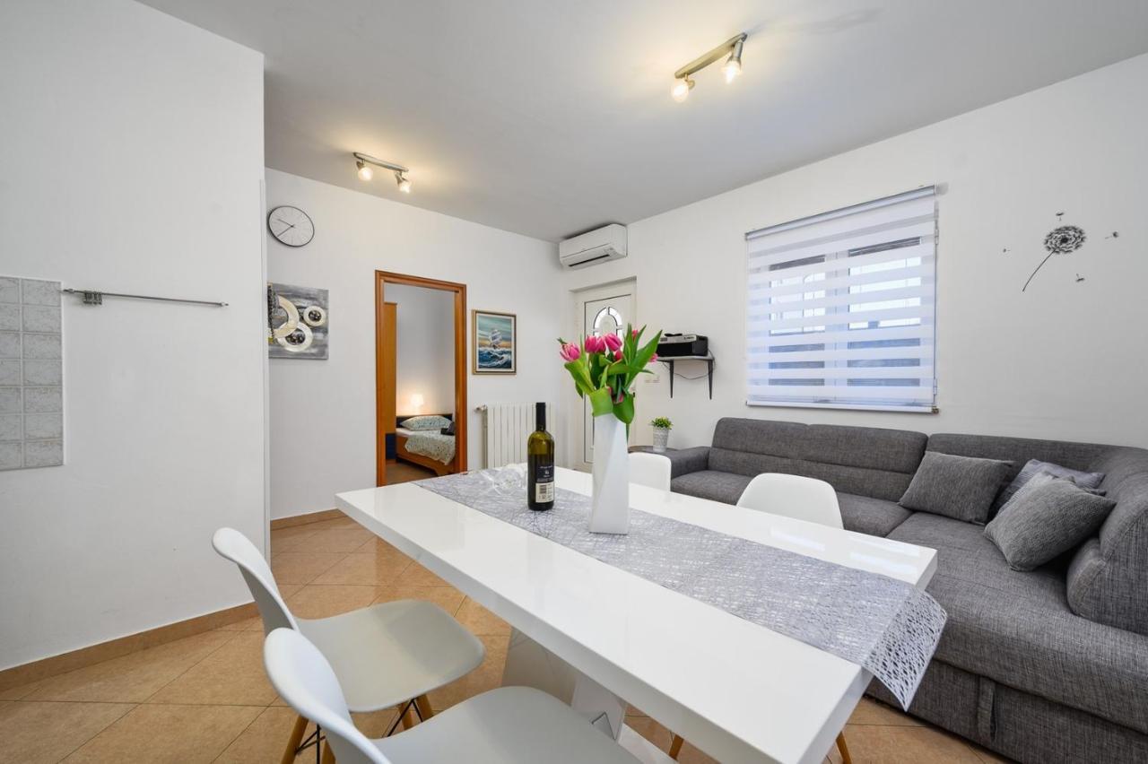 Bozica House With Apartments Murine Екстериор снимка