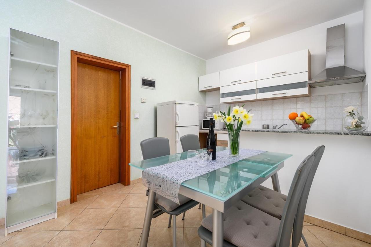 Bozica House With Apartments Murine Екстериор снимка