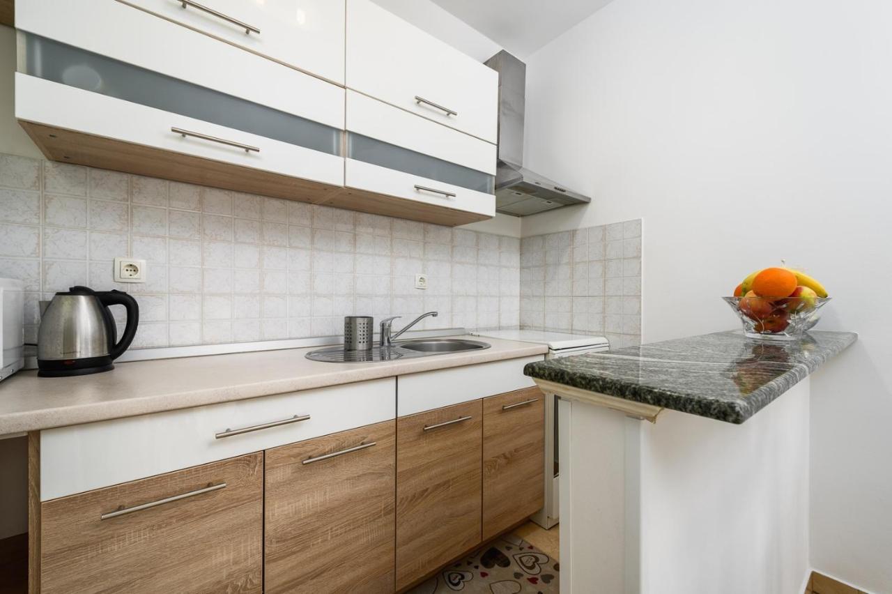 Bozica House With Apartments Murine Екстериор снимка