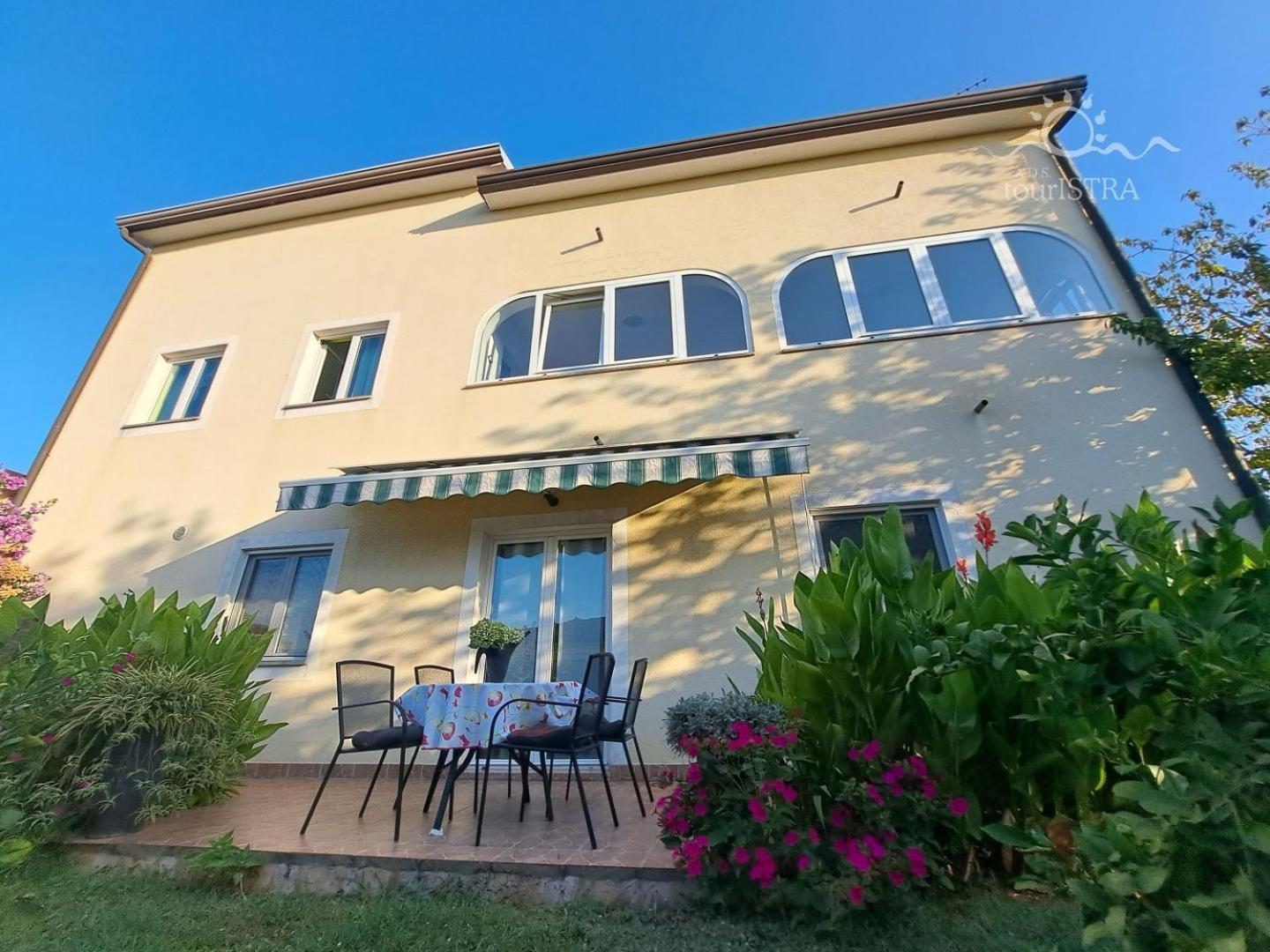 Bozica House With Apartments Murine Екстериор снимка